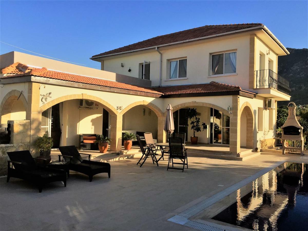 فيلا Casa Santos Kyrenia كيرينيا المظهر الخارجي الصورة