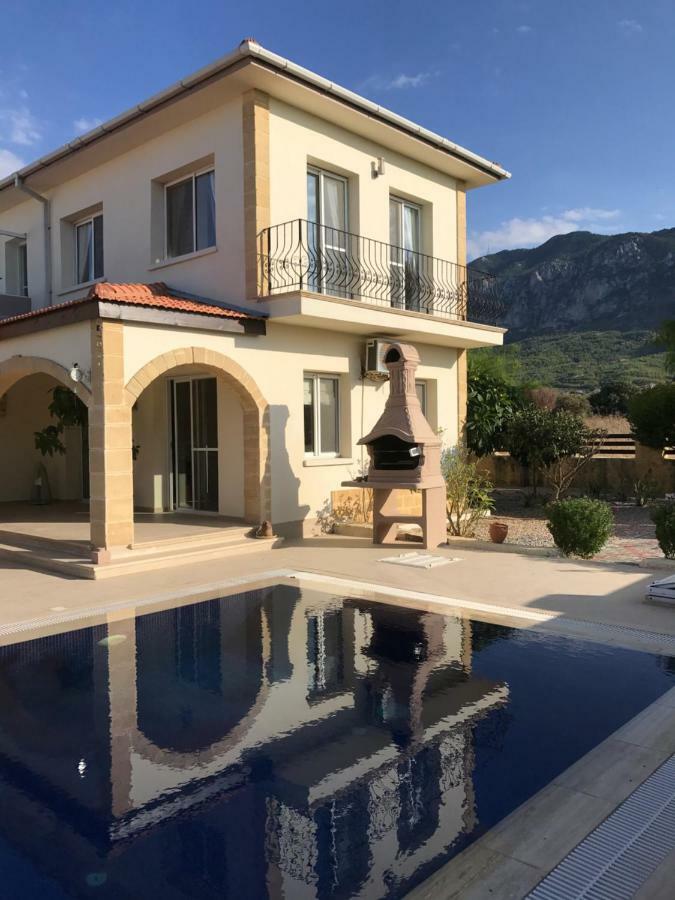 فيلا Casa Santos Kyrenia كيرينيا المظهر الخارجي الصورة